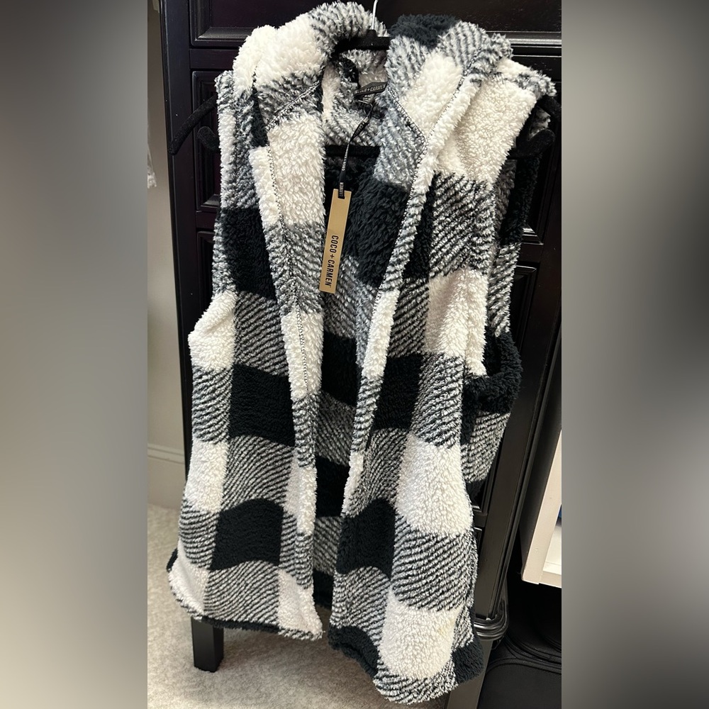 Black and White Checkered Sherpa Vest
